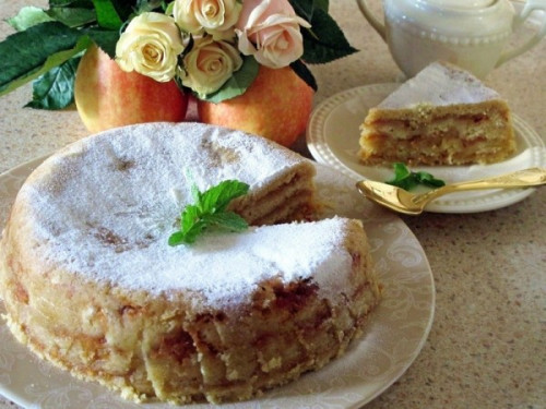 Bolgár „három poharas” almás sütemény